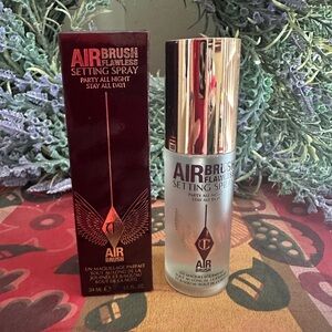 Charlotte Tilbury Airbrush Flawless Setting Spray —